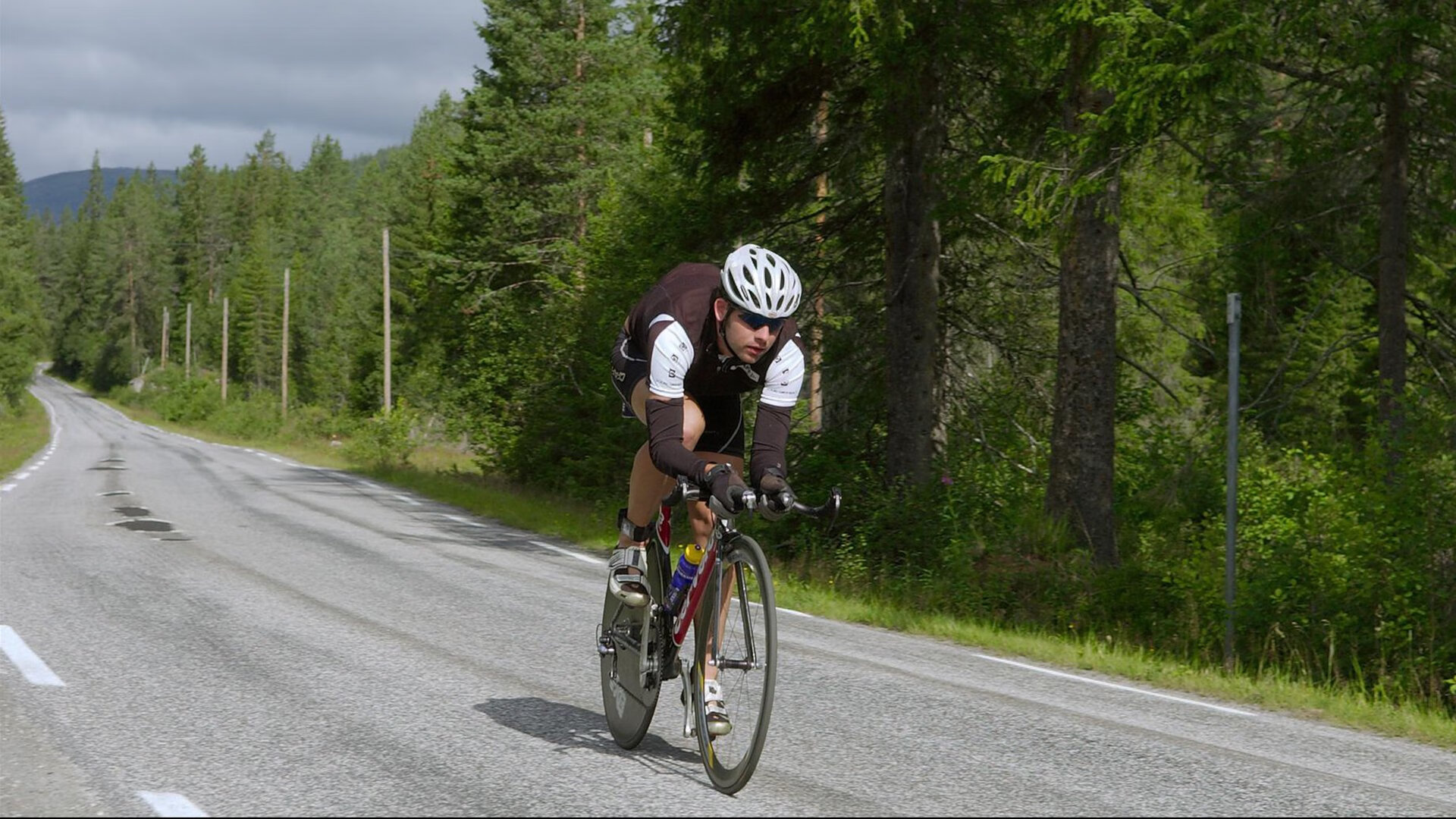 乐鱼体育(中国)官方网站-《PUBGMobile》“极限突击”线下总决赛，极限操作点燃全场！